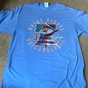 phillies tee